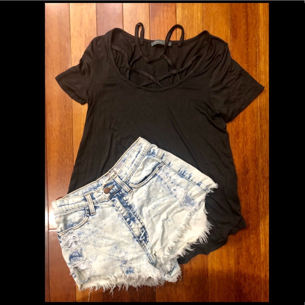 Distressed high waisted shorts